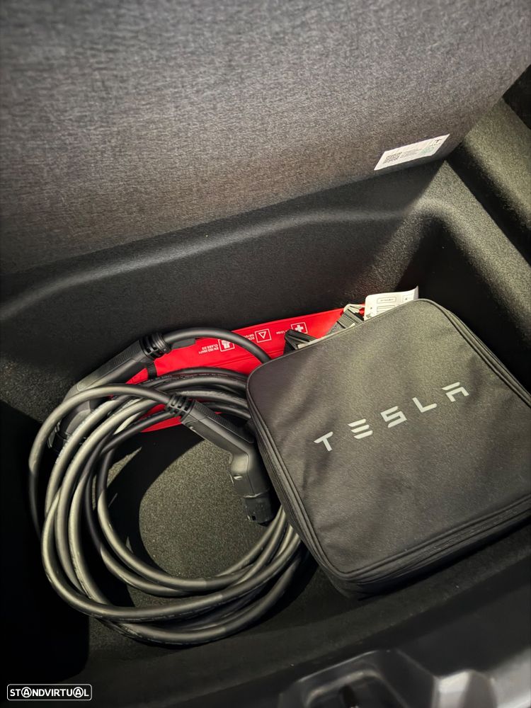 Tesla Model 3 - 30