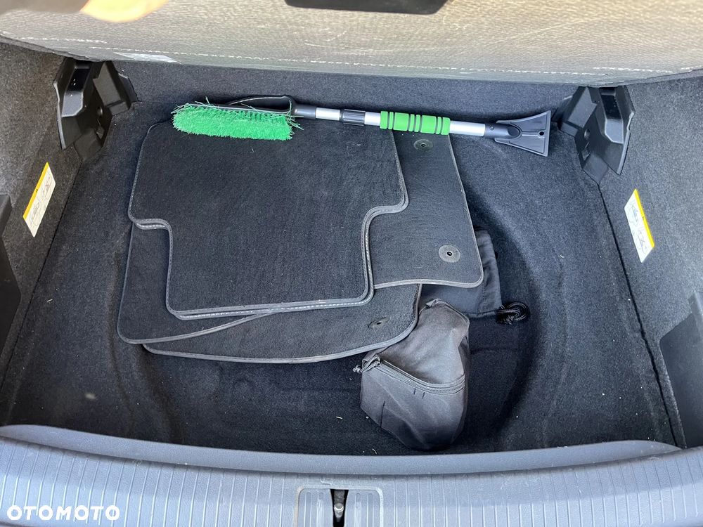 Volkswagen Tiguan 2.0 TDI SCR DSG IQ.DRIVE - 23