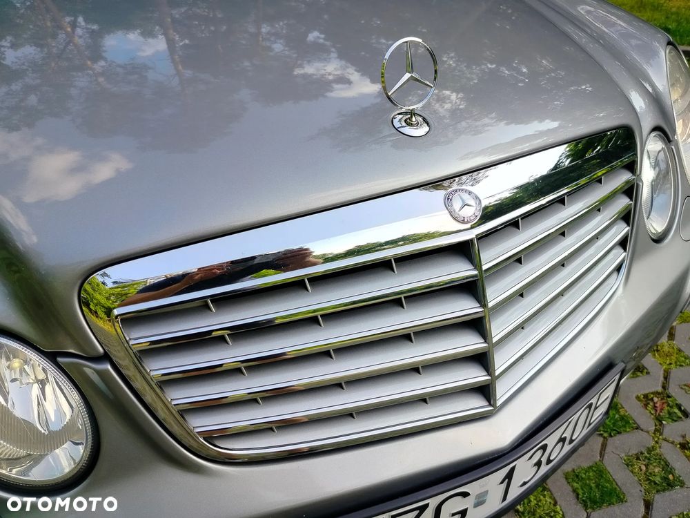 Mercedes-Benz Klasa E 280 4-Matic T Elegance - 28