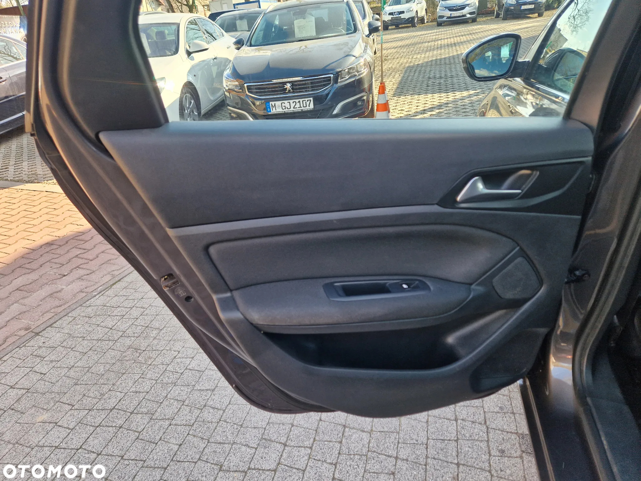 Peugeot 308 BlueHDi FAP 120 Stop & Start Allure - 24