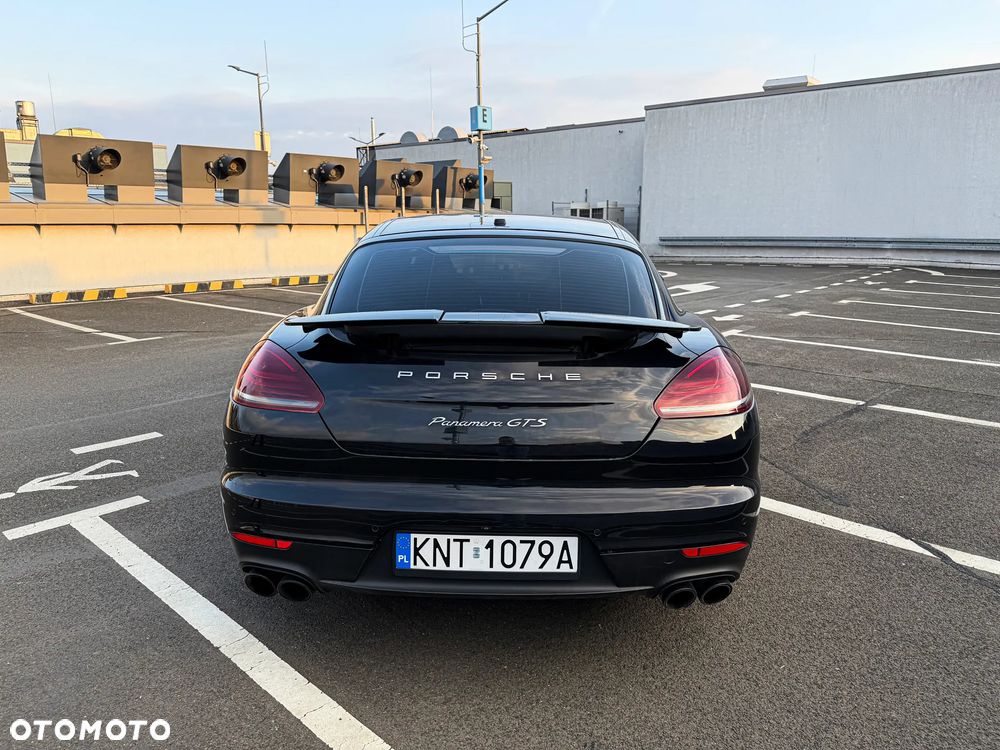 Porsche Panamera GTS PDK - 5