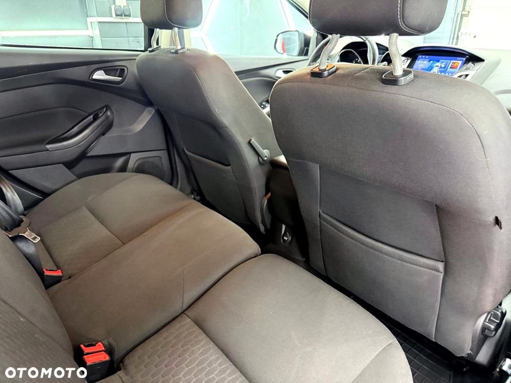 Ford Focus 1.6 TDCi DPF SYNC Edition - 26