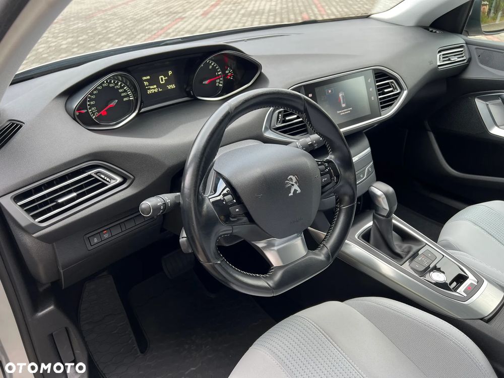 Peugeot 308 1.6 BlueHDi Allure S&S EAT6 - 6