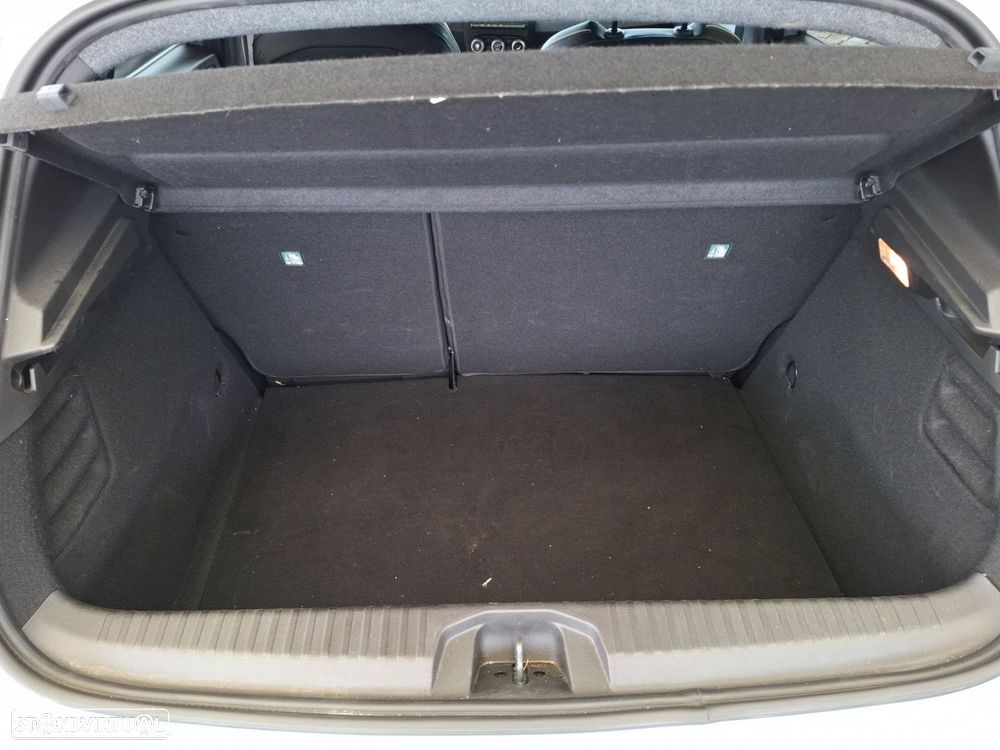 Renault Clio 1.0 TCe Techno - 24