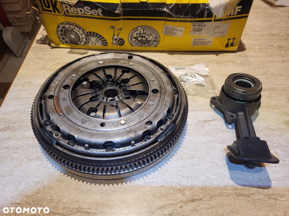 Zestaw sprzęgła z kołem dwum. i łożyskiem hyd. SEAT ALHAMBRA; VW SHARAN 1.8 09.97-03.10 - 3