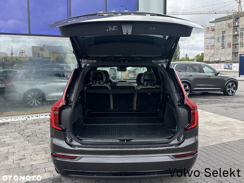 Volvo XC 90 - 32
