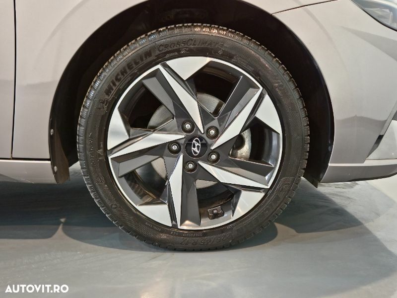 Hyundai Elantra 1.6 l 123 CP CVT Exclusive - 6