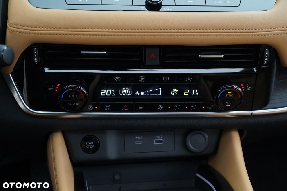 Nissan X-Trail 1.5 VC-T e-POWER Tekna e-4ORCE 7os - 15