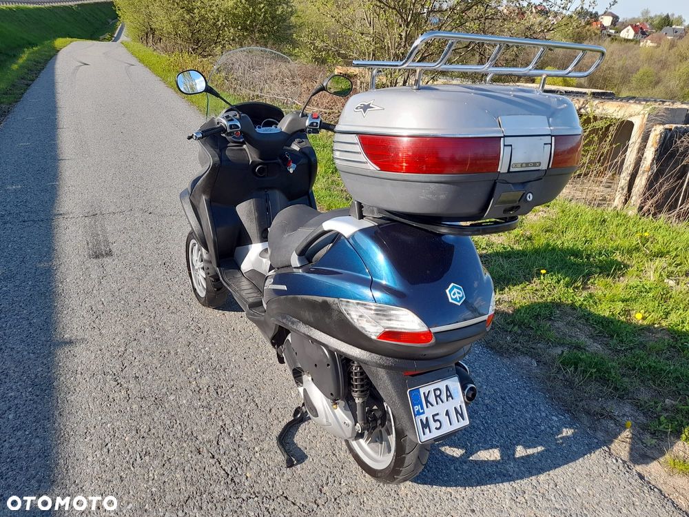 Piaggio MP-3 - 17