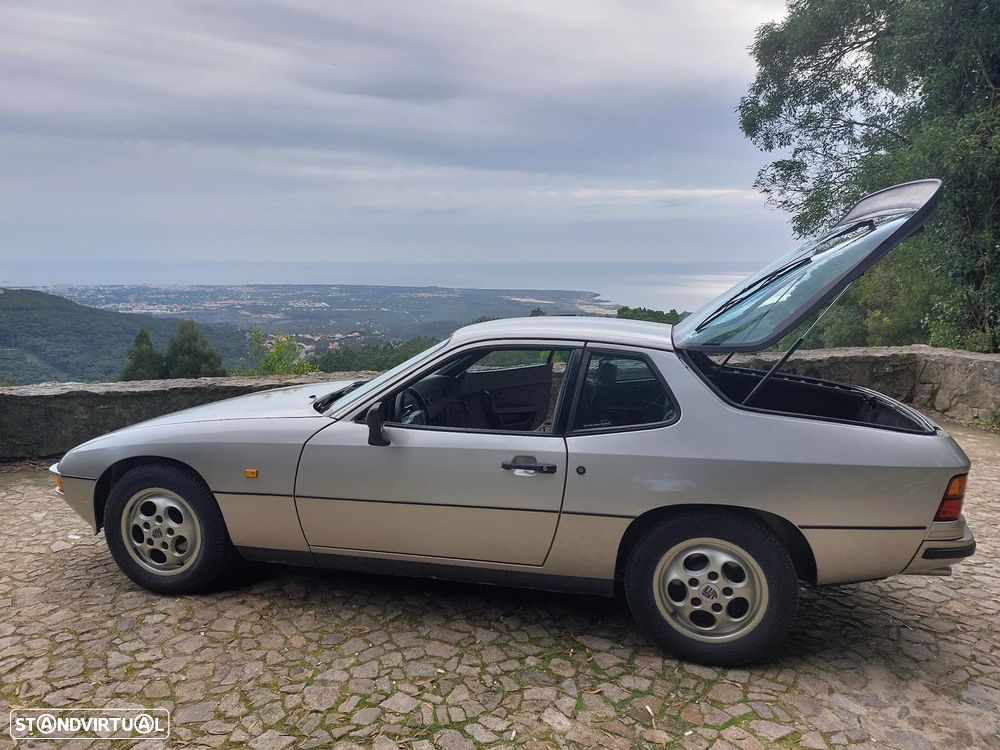 Porsche 924 - 4