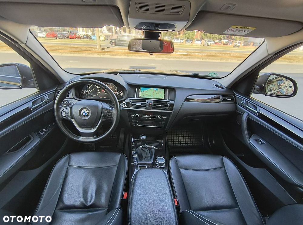 BMW X3 sDrive18d Luxury Line - 10