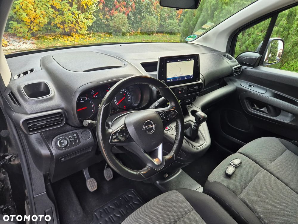 Opel COMBO - 17