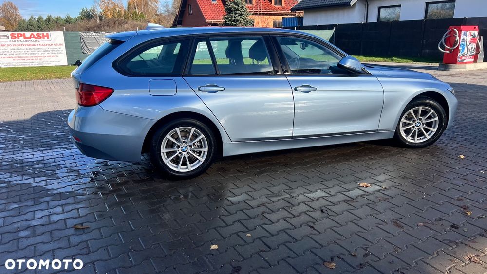 BMW Seria 3 320i Sport Line - 13