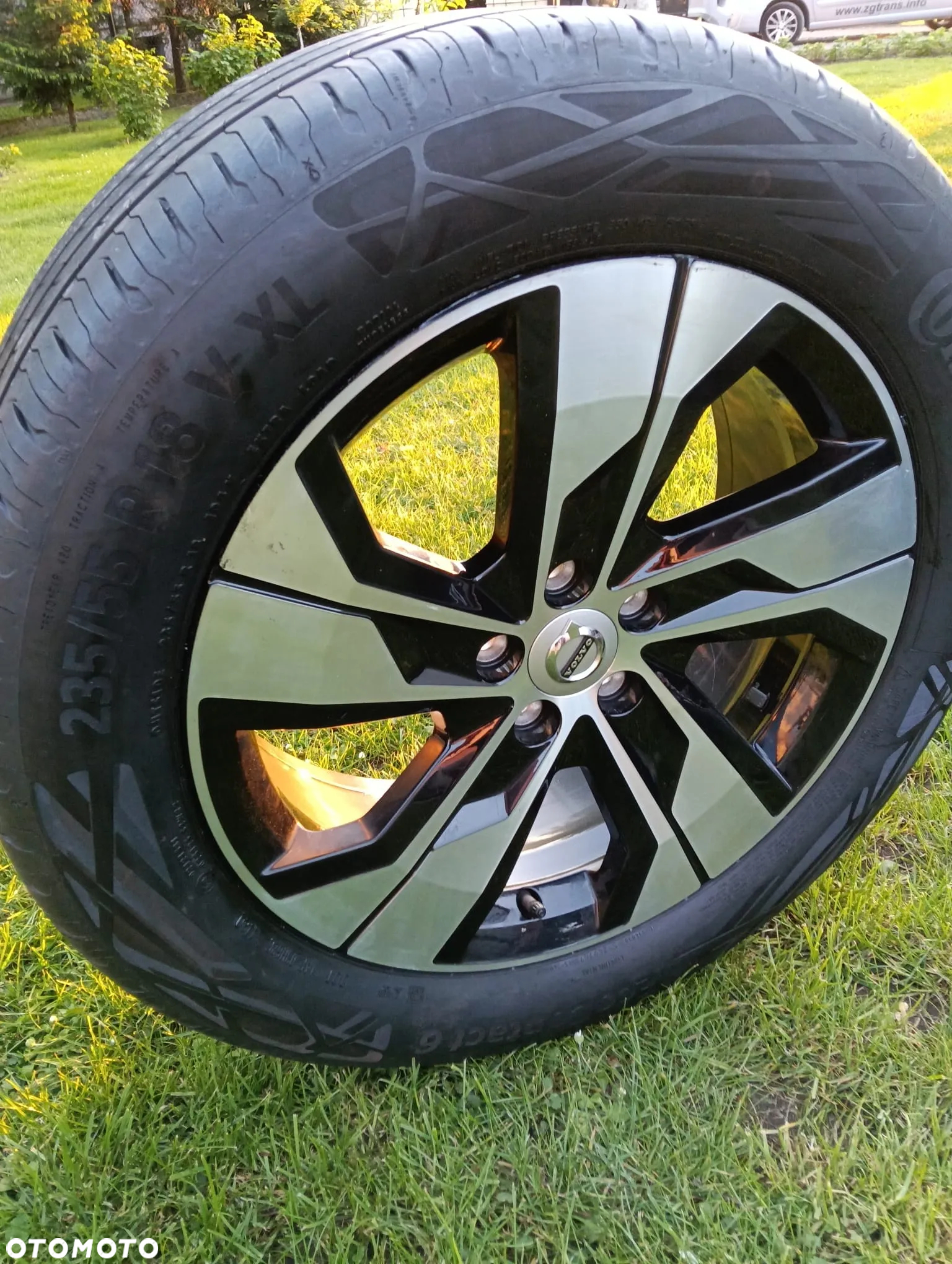 Koła 18 Volvo XC40 18"x7.5" 5-Spoke Black Diamond Cut - 8