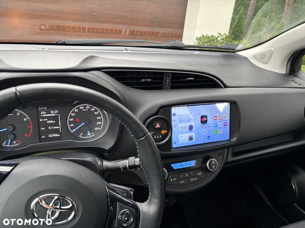 Toyota Yaris 1.5 Active - 10