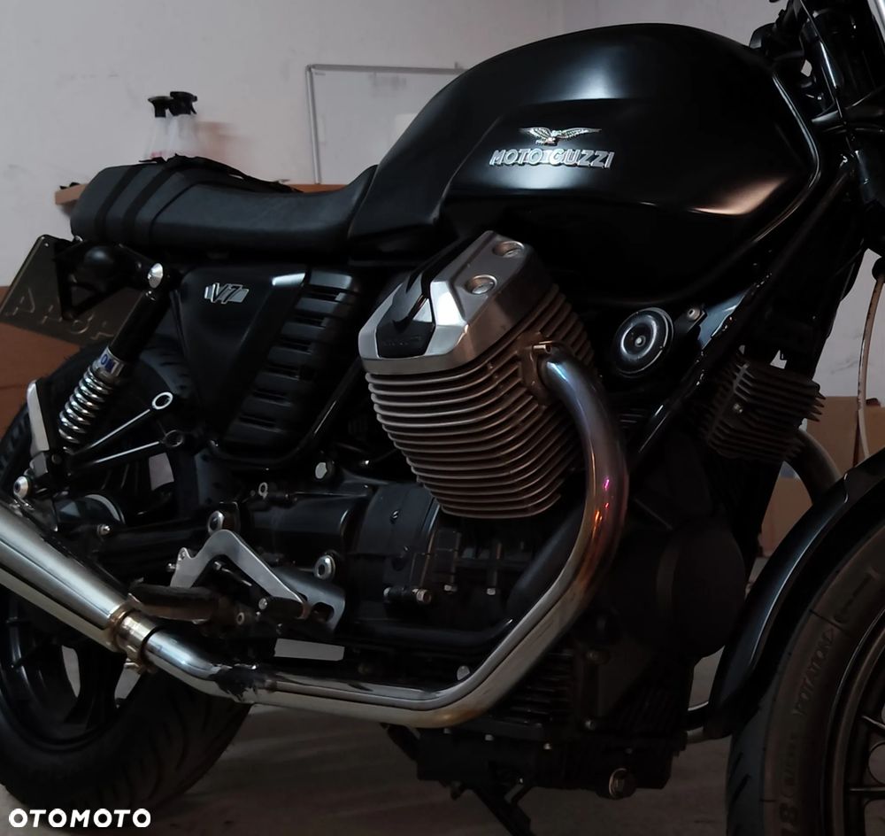 Moto Guzzi V7 - 2