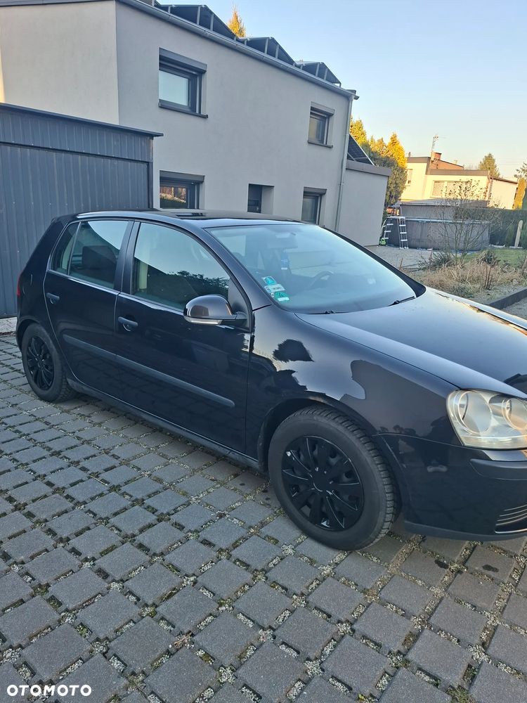 Volkswagen Golf 1.6 FSI Comfortline - 3