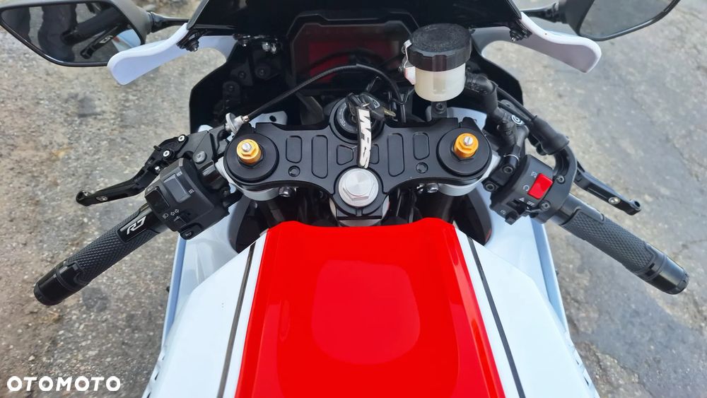 Yamaha R7 - 24