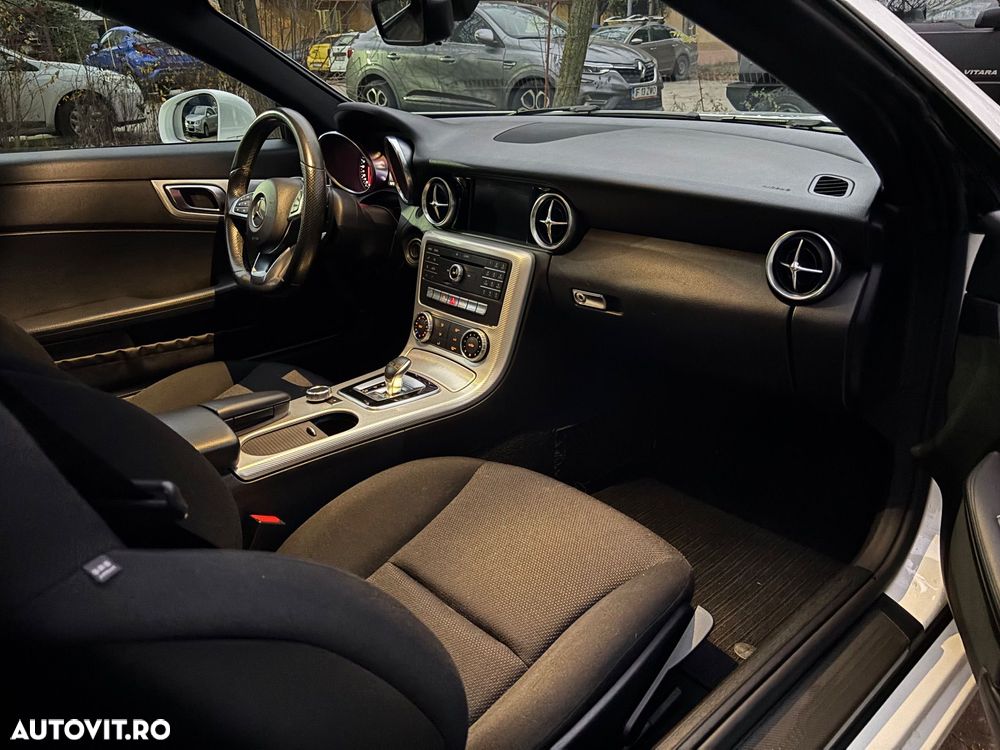 Mercedes-Benz SLC - 5