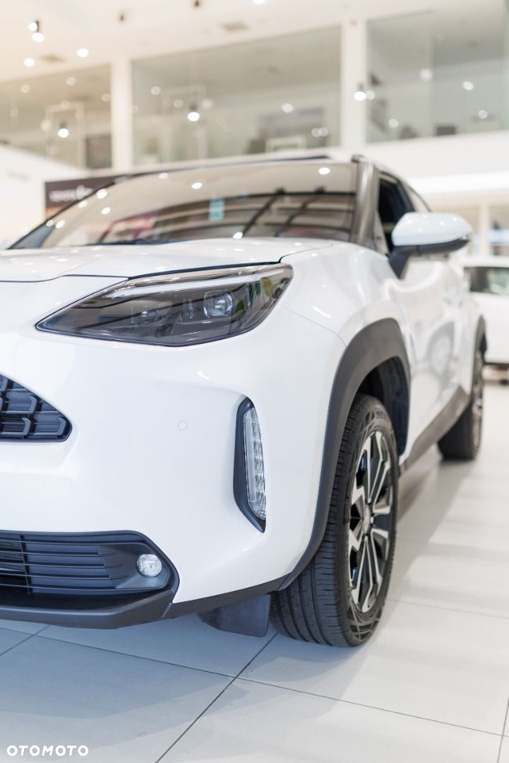 Toyota Yaris Cross - 12
