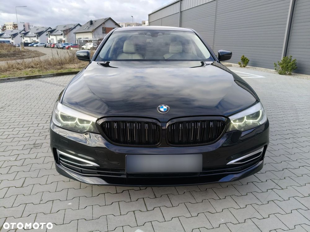 BMW Seria 5 520d xDrive Luxury Line sport - 14