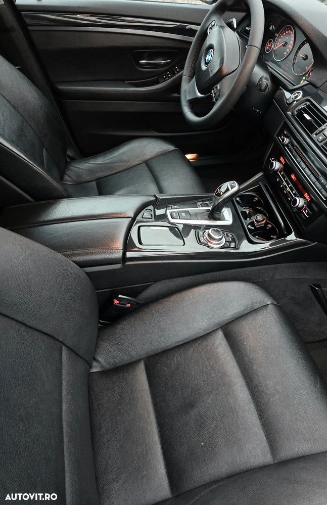 BMW Seria 5 520d Aut. Luxury Line - 6