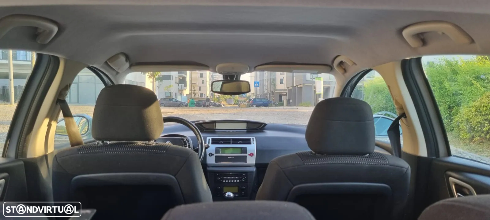 Citroën C4 1.4 16V SX RFM - 11
