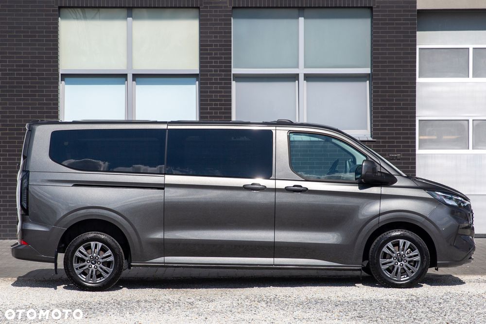 Ford Tourneo Custom - 3