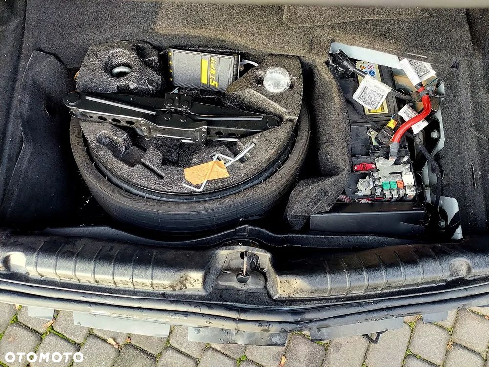 Maserati Ghibli GranSport - 36