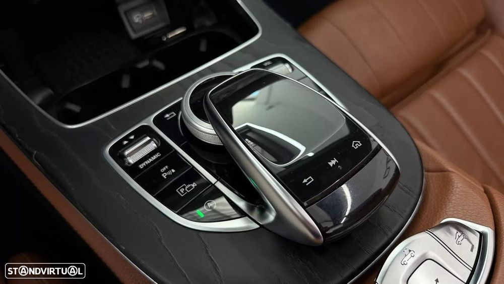 Mercedes-Benz E 220 d AMG Line - 23