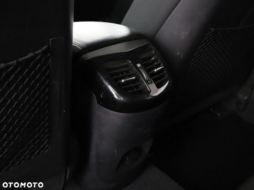 Hyundai i40 Kombi 2.0 Automatik Trend - 41