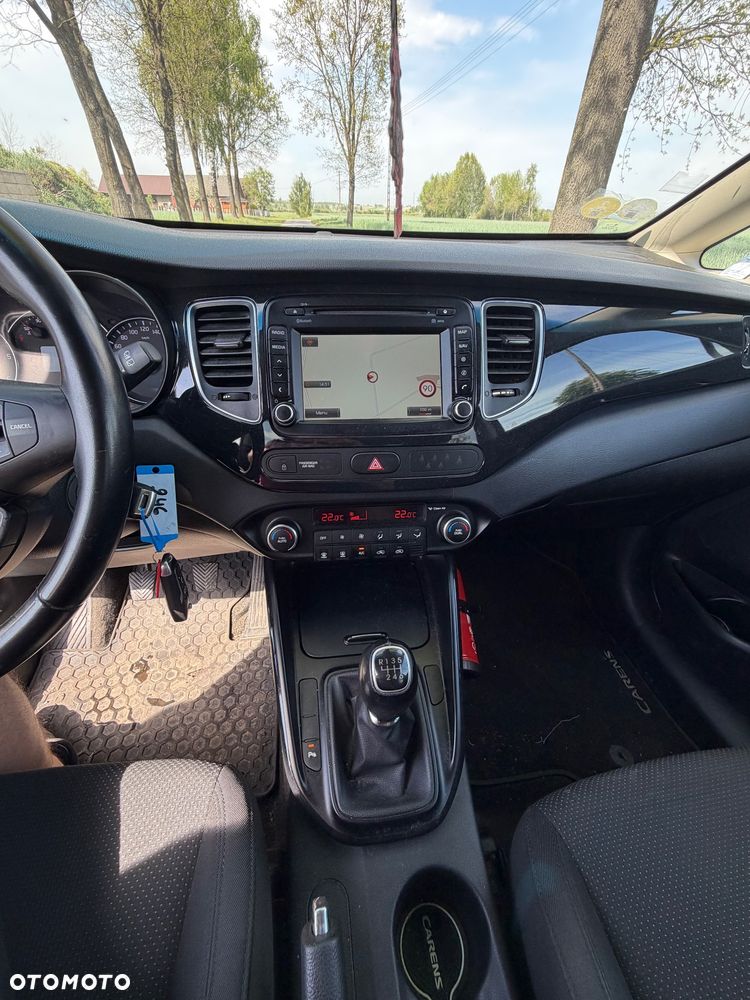 Kia Carens 1.7 CRDi 115 Dream Team Edition - 11