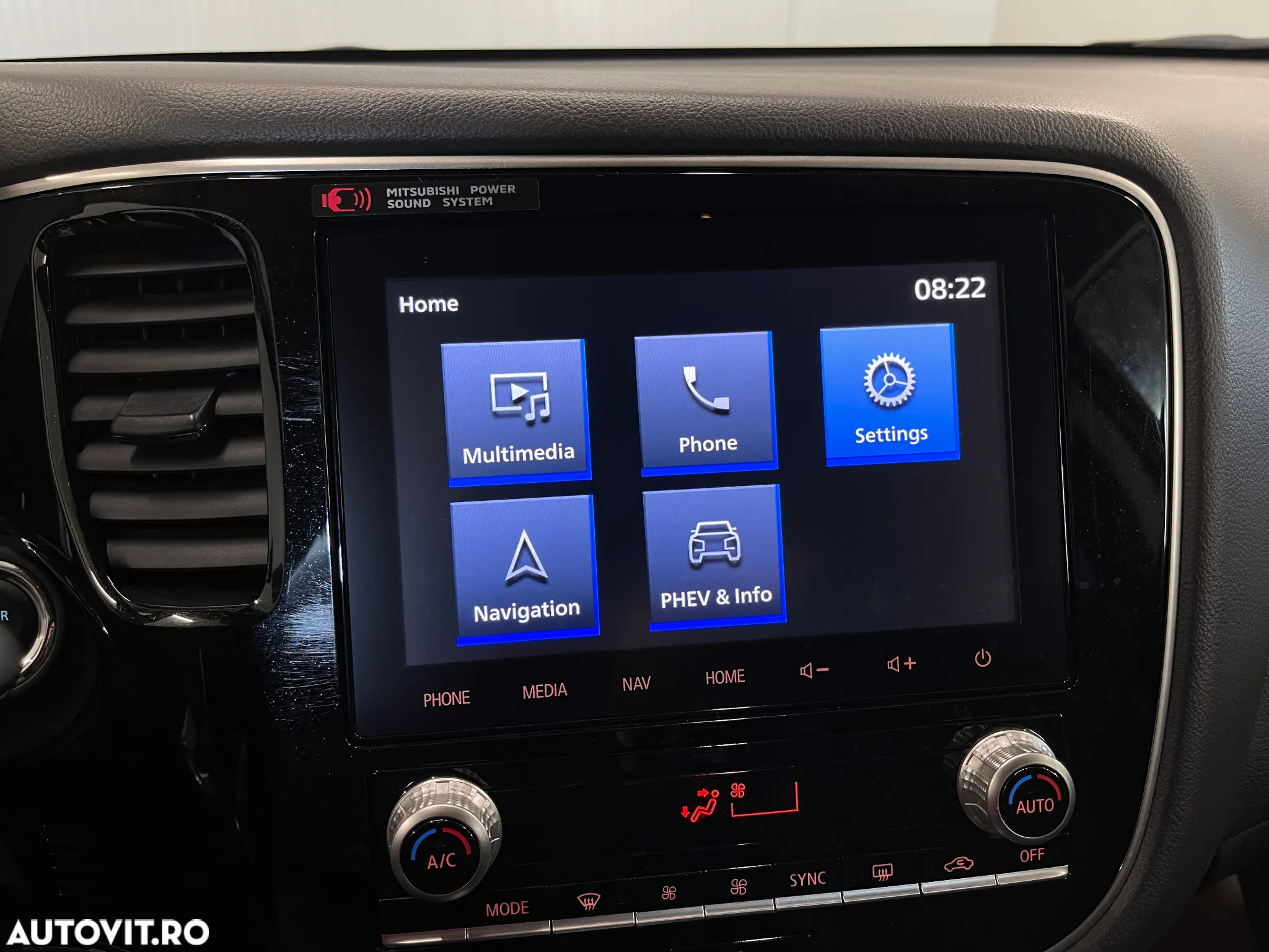 Mitsubishi Outlander - 15
