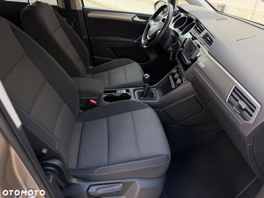 Volkswagen Touran 1.2 TSI (BlueMotion Technology) SOUND - 27