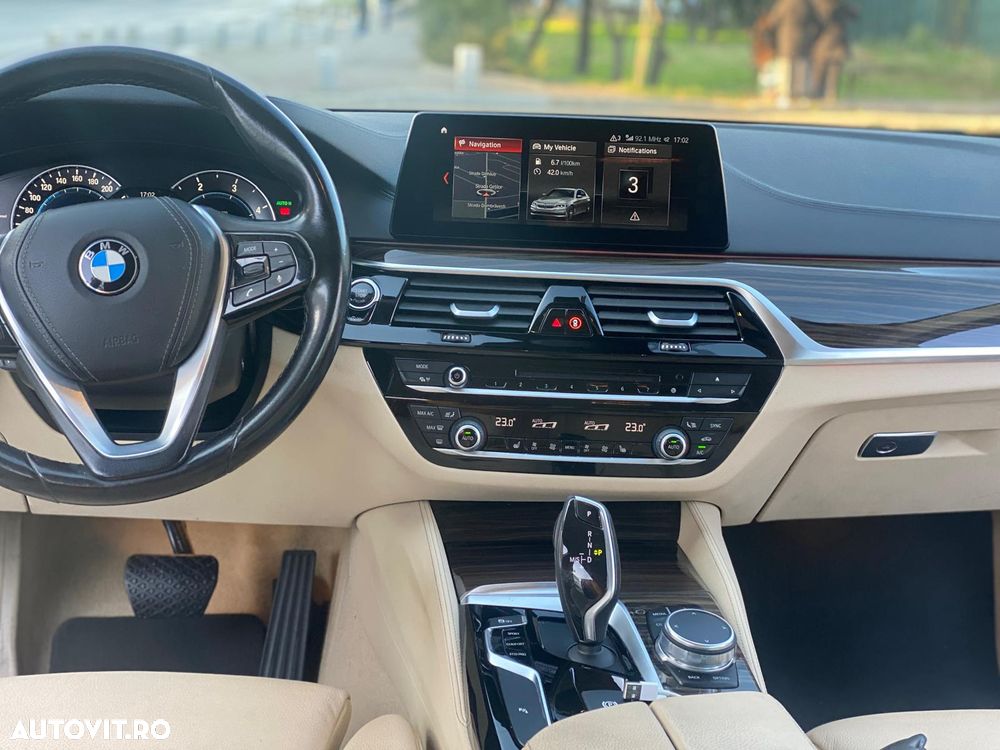 BMW Seria 5 520d Aut. Luxury Line - 16