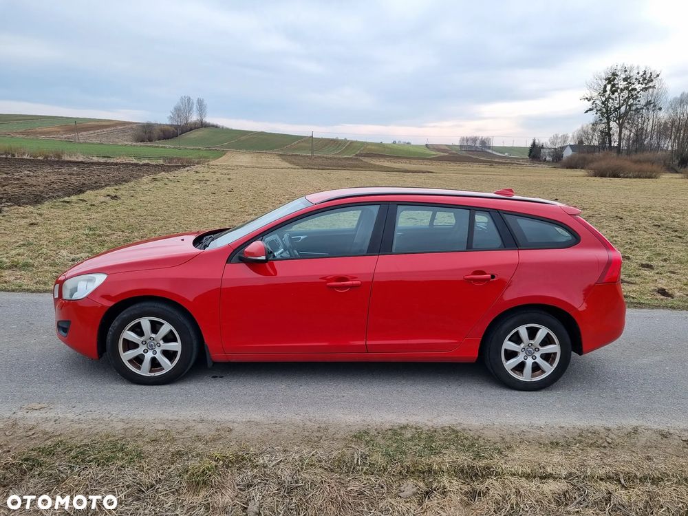 Volvo V60 D3 Kinetic - 4