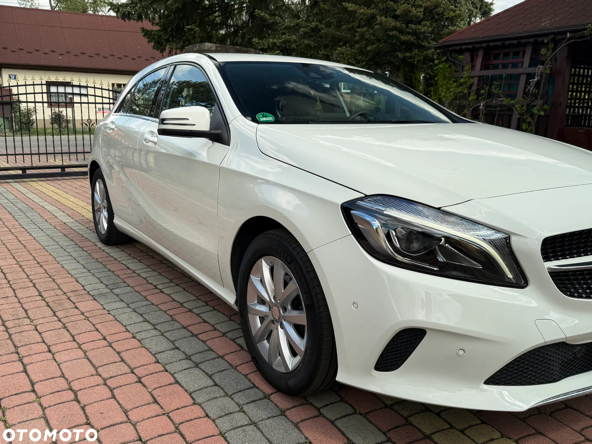 Mercedes-Benz Klasa A 180 d BlueEffICIENCY Edition - 5