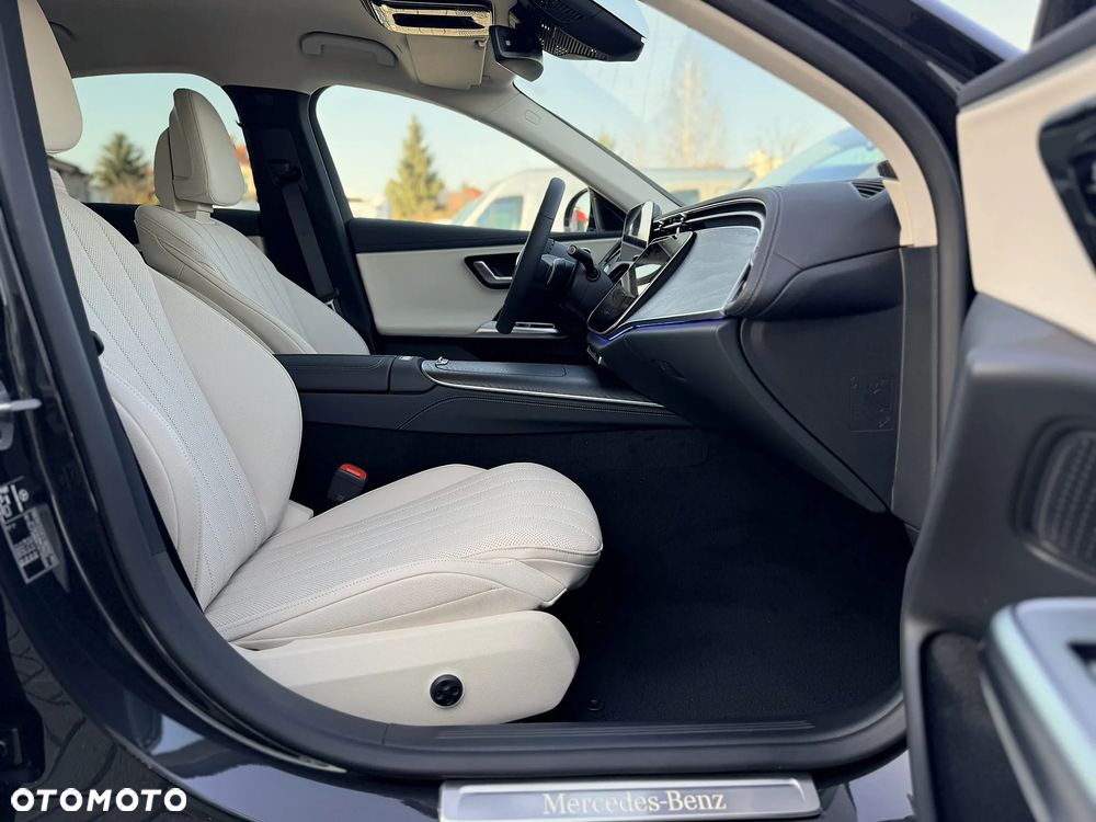 Mercedes-Benz Klasa E - 23