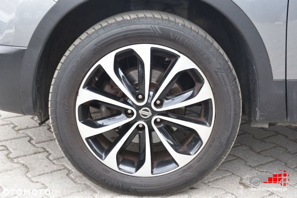 Nissan Qashqai - 12