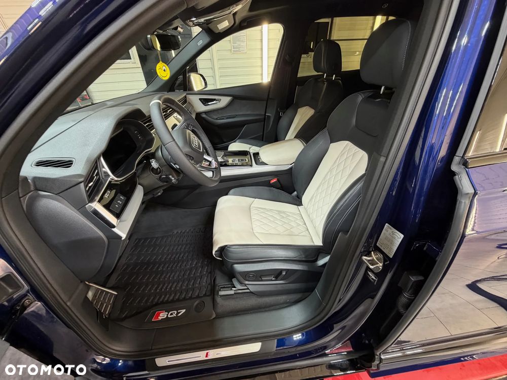 Audi SQ7 - 26
