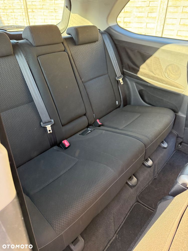 Toyota Auris 2.2 D-4D X - 8