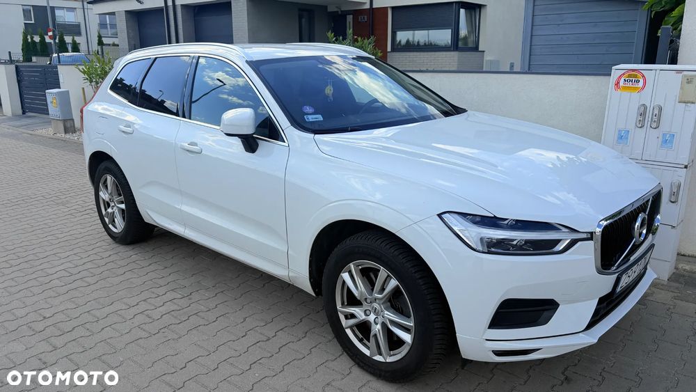 Volvo XC 60 T4 Momentum - 1