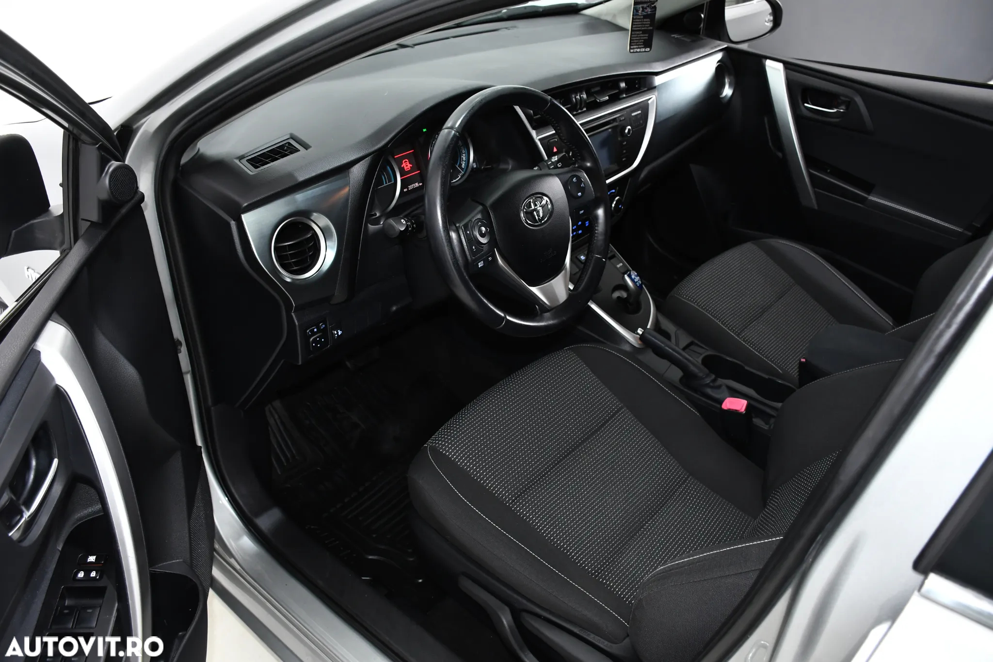 Toyota Auris 1.8 VVT-i Hybrid Automatik Comfort - 17