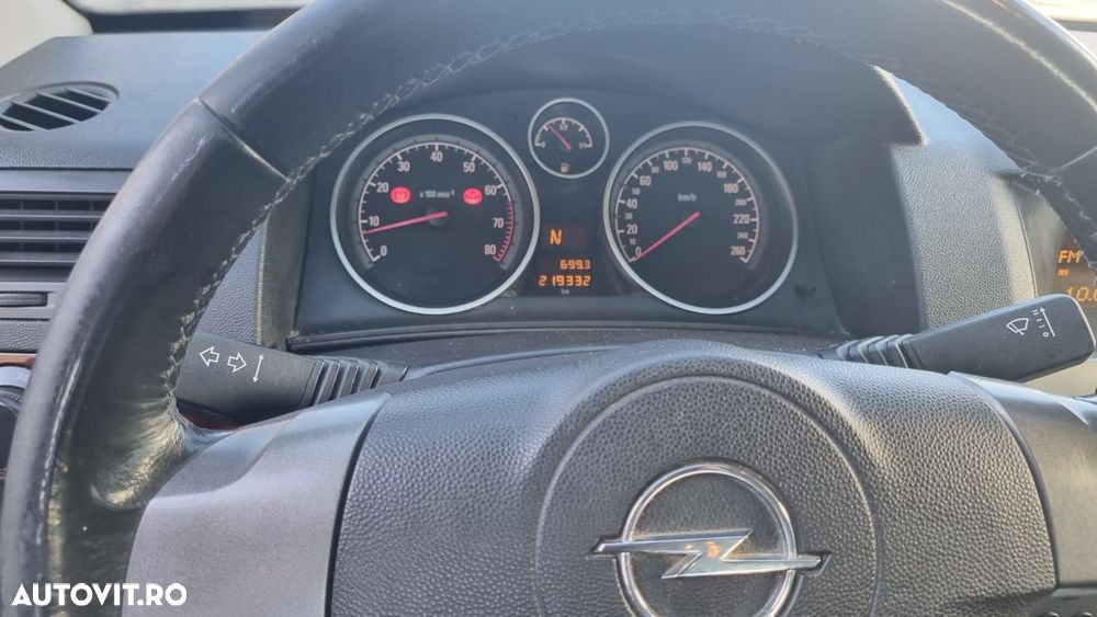Opel Astra - 10