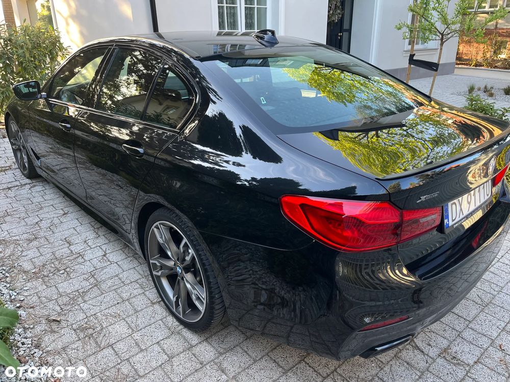 BMW Seria 5 M550i xDrive sport - 6