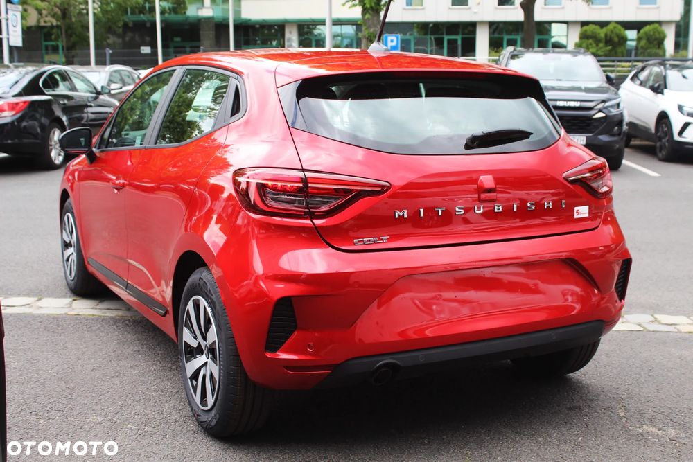 Mitsubishi Colt - 5