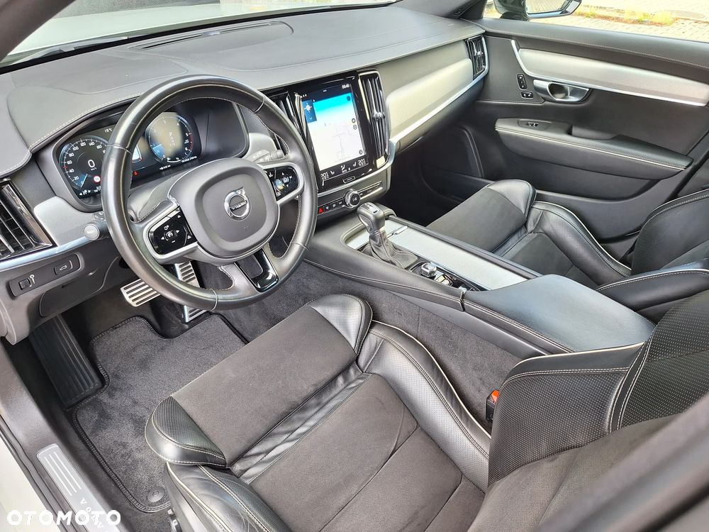 Volvo V90 D4 R-Design - 18