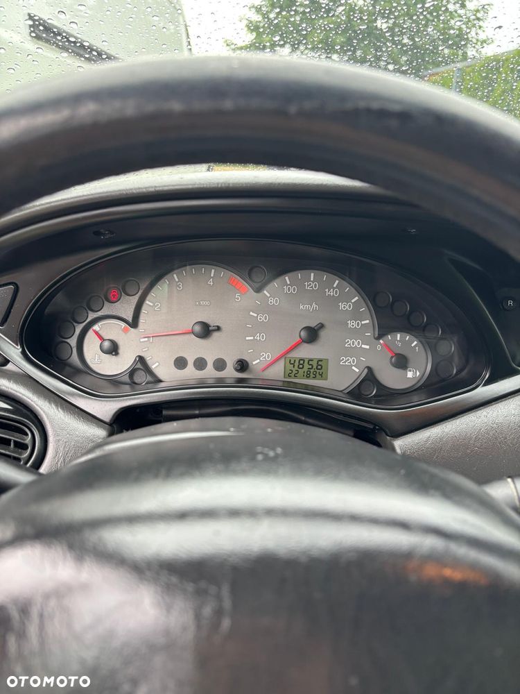 Ford Focus 1.8 Ambiente - 9