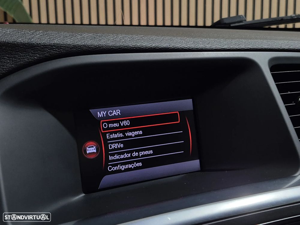 Volvo V60 1.6 D2 Momentum Eco Powershift - 16