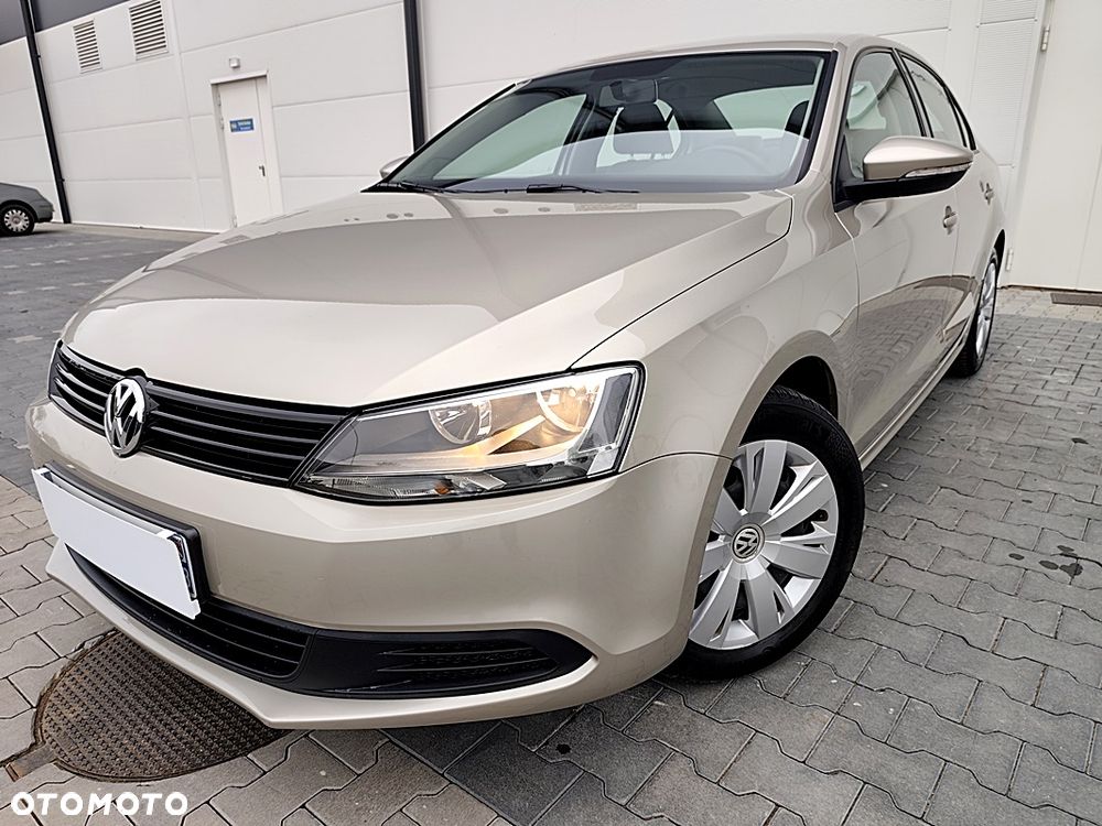 Volkswagen Jetta 2013 photo 2
